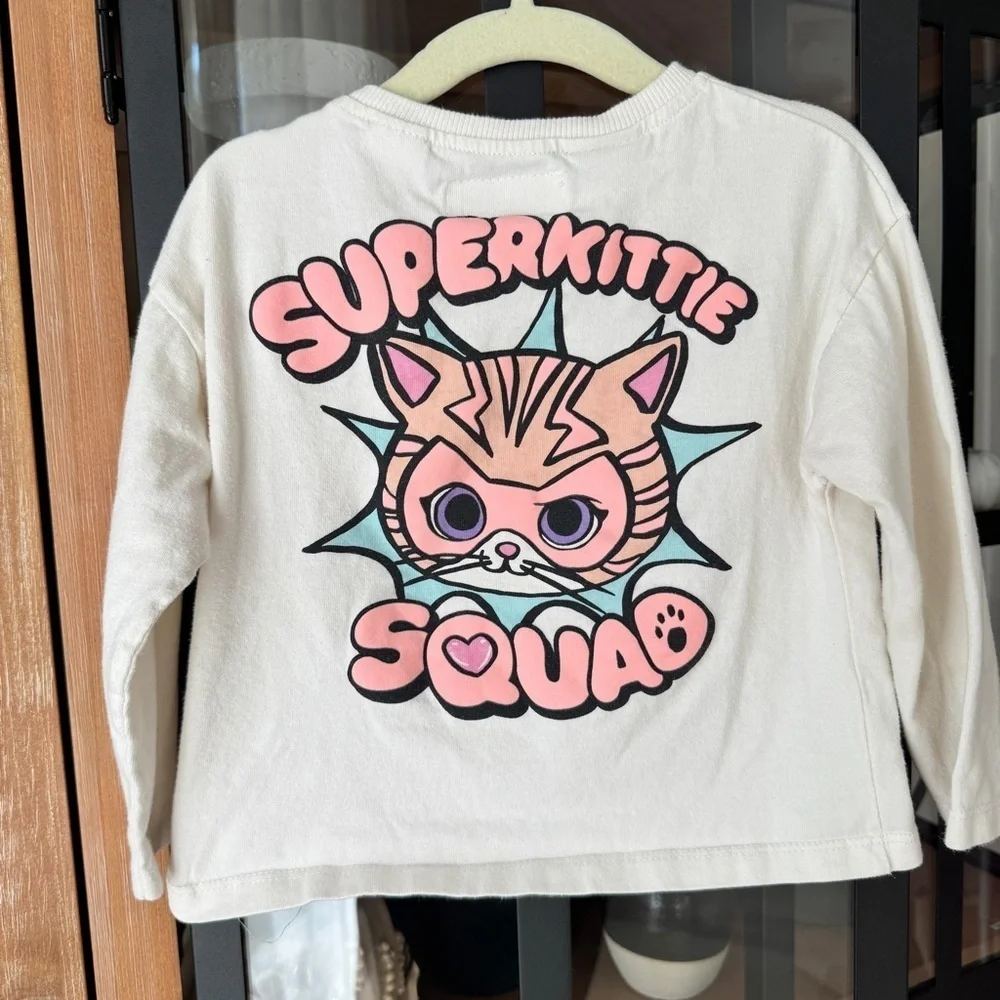 Zara Kids x Disney Jr. super kitty squad long sleeve tee crewneck colorful beige